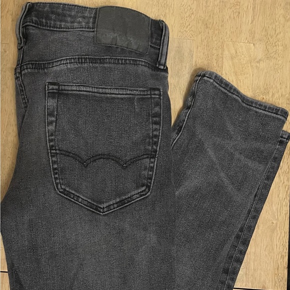 American Eagle Jeans - Picture 2 of 4